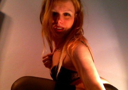 Chatterin  HornyNicolle