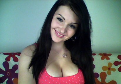 Chatterin  RonieBrunette